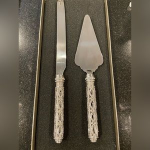 NIB Olivia Riegel Silver Windsor Cake Knife and Server Set